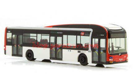 Autobus MAN Lion,s City Hibrid TMB ( Barcelona ). Escala H0. Marca Rietze, Ref: 67632.