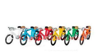 Bicicletas de varios colores. 6 Bicicletas. Realizados en Metal. Marca Aneste. Ref: AN4206.