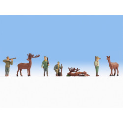 Cazadores cazando ciervos, cuatro figuras y tres ciervos, Noch, Ref: 15731.