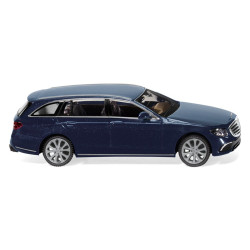 Mercedes Clase E, S213, Color azul oscuro, Escala H0. Marca Wiking, Ref: 022705.