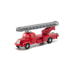 Camion de bomberos Magirus con bomberos, Escala H0. Marca Toyeko. Ref: 2019-4.