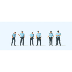 Policia alemana con uniforme de verano, 6 figuras, Escala H0. Marca Preiser, Ref: 10743.
