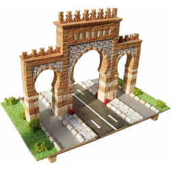 Arcos Puerta de Aguilar de Montilla, Construcción en ladrillo. Marca Keranova,  Ref: 30116.