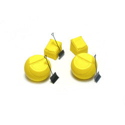 Conjunto de contenedores de sal y palas. Color amarillo, Escala H0. Marca 8Train, Ref: 221036.