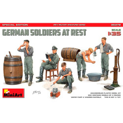 Figuras de Soldados Alemanes en Descanso Edición Especial, Escala 1:35. Marca Miniart Models, Ref. 35378.