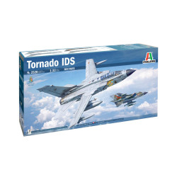 Avión Tornado IDS, Escala 1:32. Marca Italeri, Ref: 2520.