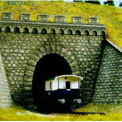 Boca de tunel via unica con muros laterales, Marca Busch, Ref: 7022.
