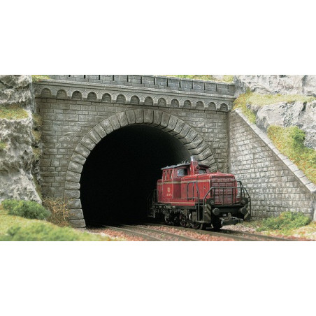 Boca de tunel via doble con muro lateral, Marca Busch, Ref: 7023.