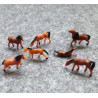 Conjunto de 12 caballos para decoración, de escala N, pintados.