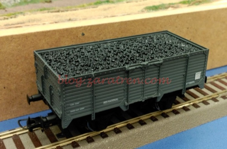 Electrotren – Vagón abierto X con carga de carbón, RENFE. Epoca III. Edición especial Maquetren. Ref: ES19010.