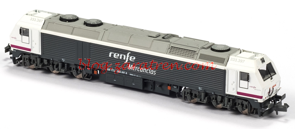 Mftrain – Nueva referencia locomotora 333.3 Renfe mercancías N1333 y nuevos vagones portacontenedores Renfe MC5 , Ref: N33140, N33141, N33142, N33140 – Escala N