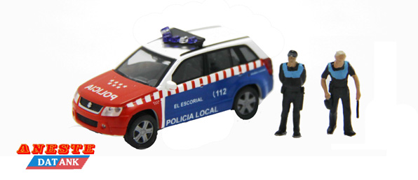 Aneste – Suzuki G. Vitara con policia Local, Escala H0. Ref: 4262.