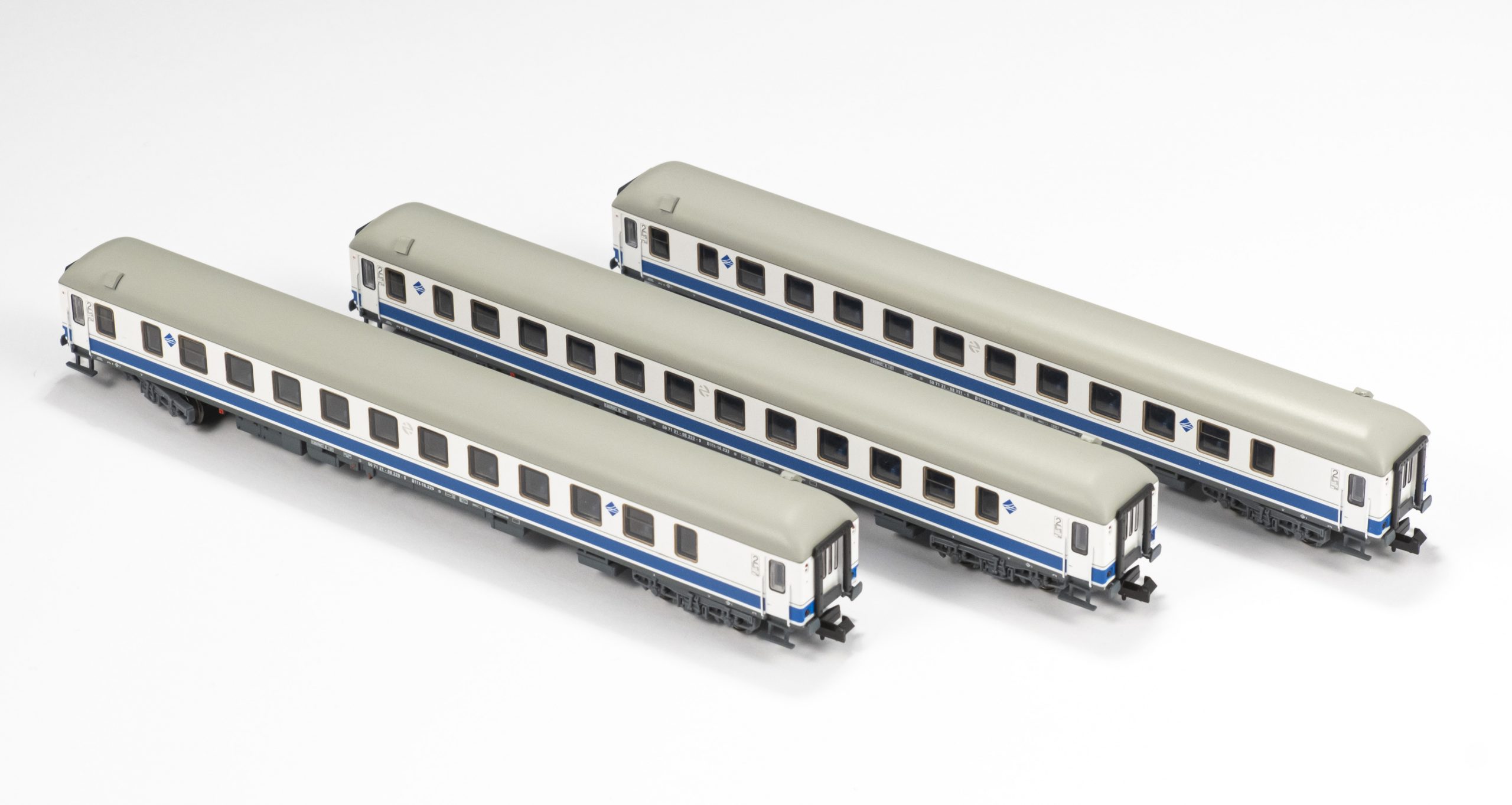 Mftrain – Set de tres coches de viajeros 16200 RENFE L. Recorrido » Danone «, Escala N, Ref: N71008.