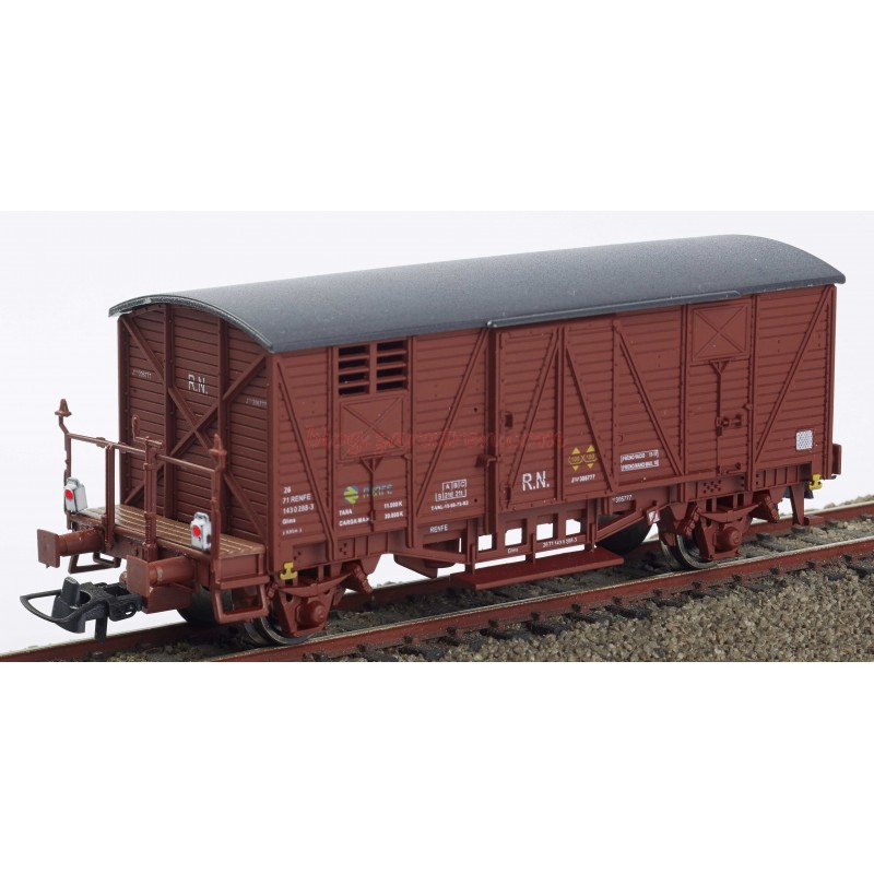 K*train – Vagón cerrado con balconcillo, Tipo 300000, Rojo oxido, Luces de cola Funcionales, Escala H0, Ref: 0703-Q.