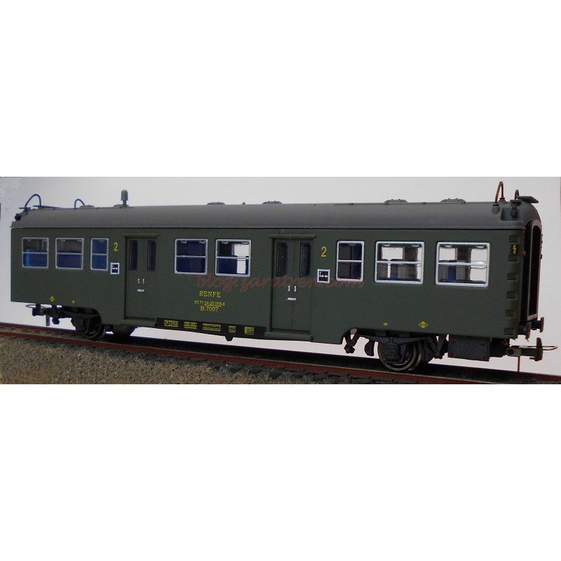 K*Train – Coche viajeros serie 7000, 2ª clase C-7007, Escala H0, Ref: 0601-M.