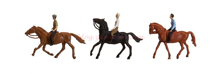Faller – Jinetes montados a caballo, Tres figuras, Escala H0, Ref: 153027.
