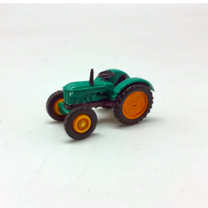 Toyeko - Tractor Hanomag Barreiros Verde. Escala H0. Ref: 2114-V.