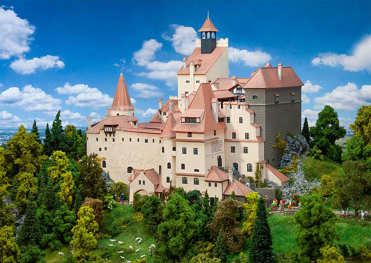 Faller – Castillo de Bran en Transilvania, Epoca I, Serie Limitada, Escala H0, Ref: 130820.