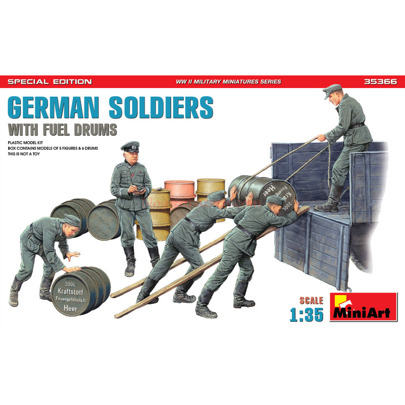 Miniart – Figuras de Soldados Alemanes con Bidones de Combustible, Escala 1:35, Ref: 35366