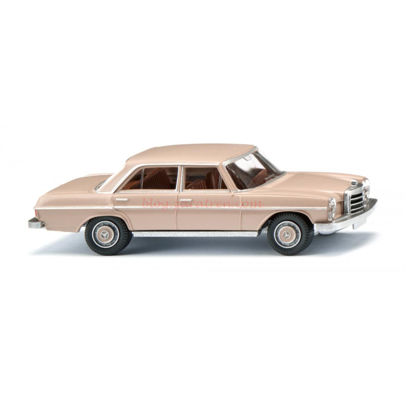Wiking – Mercedes 200/8, Color Beige, Escala H0, Ref: 014102