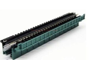 Kato Unitrack - Tramo vía única en viaducto de puente, Color Verde, 124 mm, Escala N. Ref: 20-461.