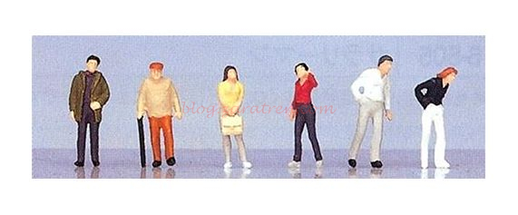 Kato – Viandantes caminando, Seis figuras, Escala N. Ref: 24-212.