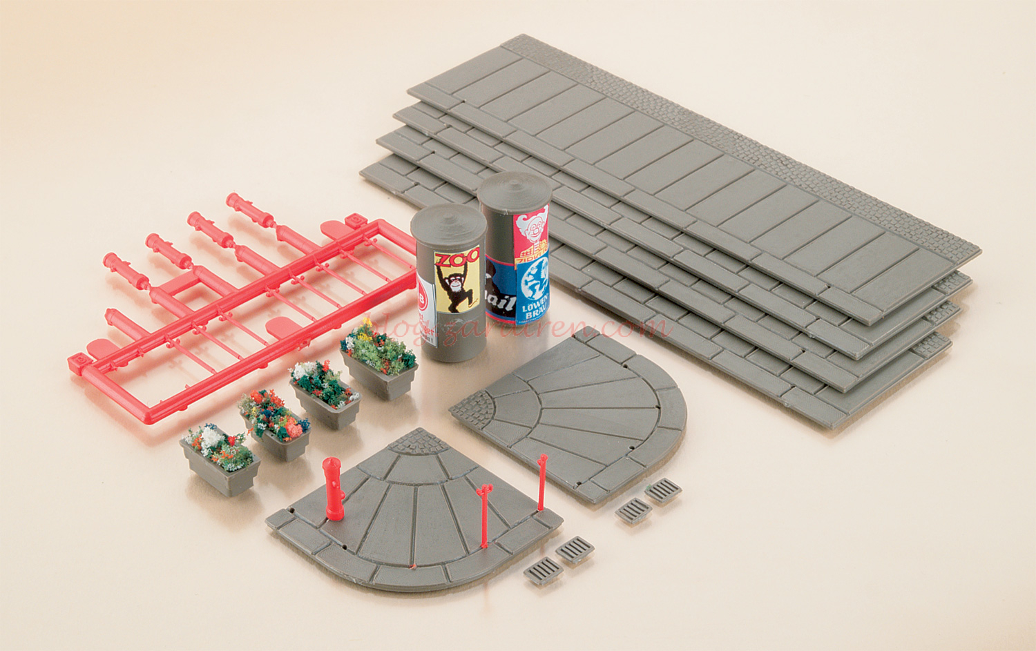 Auhagen – Aceras y accesorios de decoración, Escala H0. Ref: 12254.
