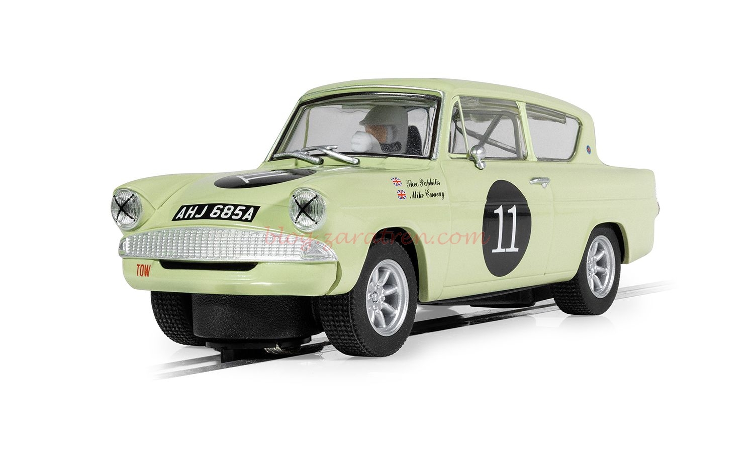 Superslot – Ford Anglia 105e – Theo Paphitis, Escala 1/32. Ref: H4617.